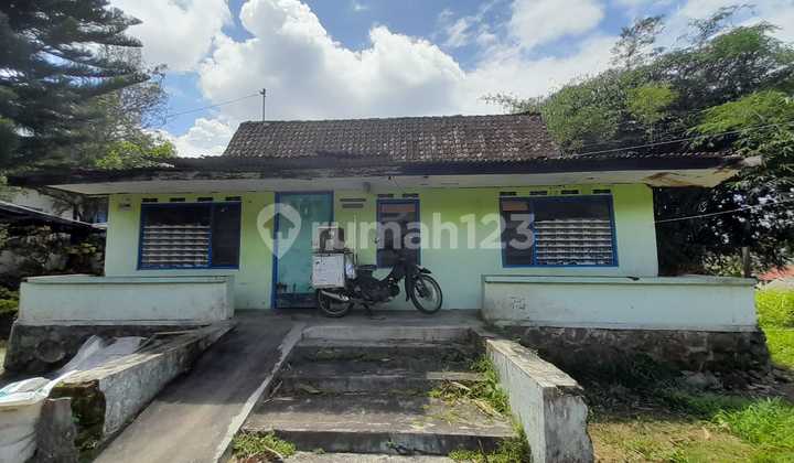 Rumah Dijual - Strategis di Jalan Sanggrahan, Wates, Magelang Utara