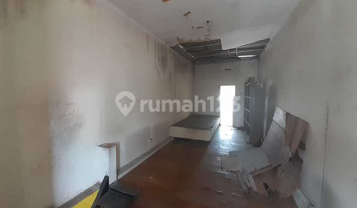 FOR RENT SHOPHOUSE - PREMIUM LOCATION ON MATARAM STREET, BUSINESS & TRADE CENTER