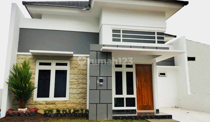 Hunian minimalis modern, akses mudah di Temanggung 1
