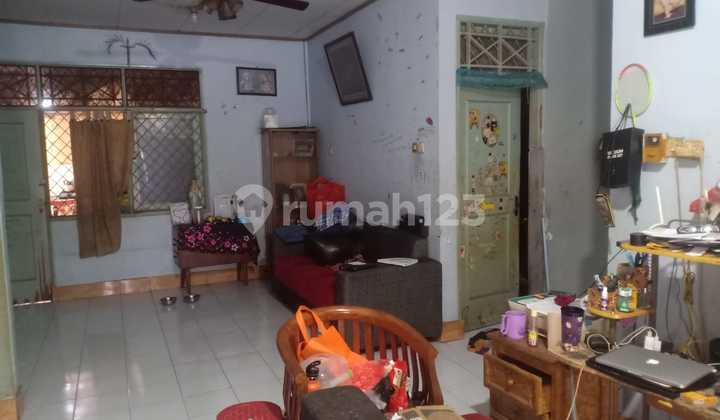 Rumah siap huni di Perum Pamulang Villa