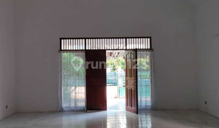 For Sale House in Kebayoran Baru, South Jakarta