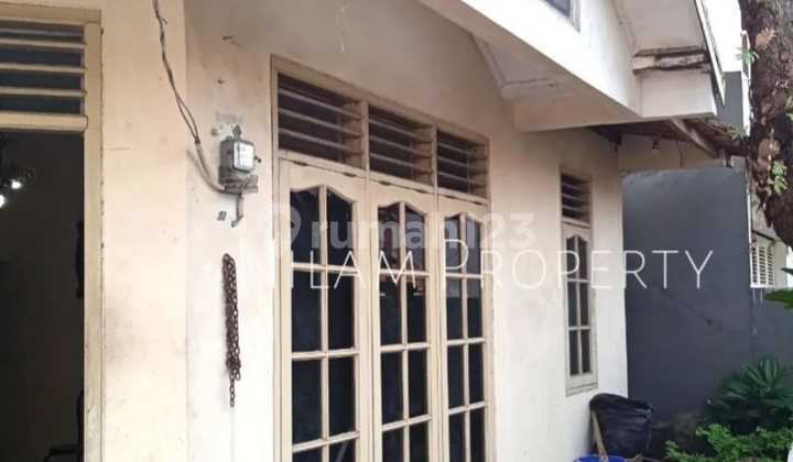 Rumah lama di Jual hitung Tanah di Kramat Batu- Gandaria