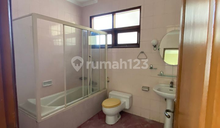 House in Jagakarsa - Lenteng Agung Raya 2