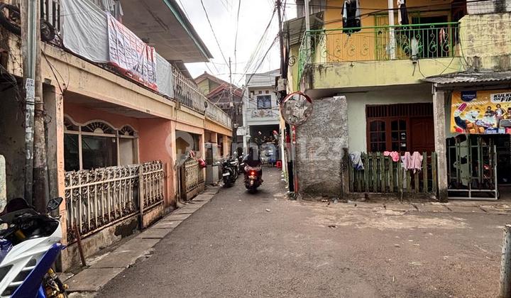 Old house for sale, land value only in Rawamangun