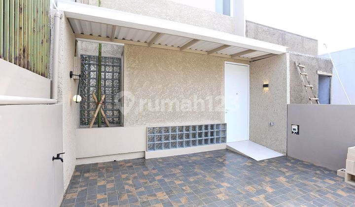 Rumah Baru Minimalis di Cisaranten Bandung 2