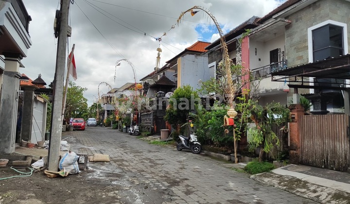 FOR SALE !!! Rumah 2 Lantai  Berlokasi di Perumahan Dewata Town House