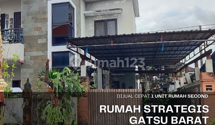 FOR SALE !!! Rumah 2 Lantai  Berlokasi di Perumahan Dewata Town House