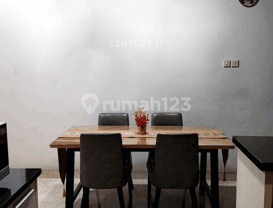 Best Rumah Mewah dan Kost Elite Sunter Hijau Raya Strategis Hoek 2