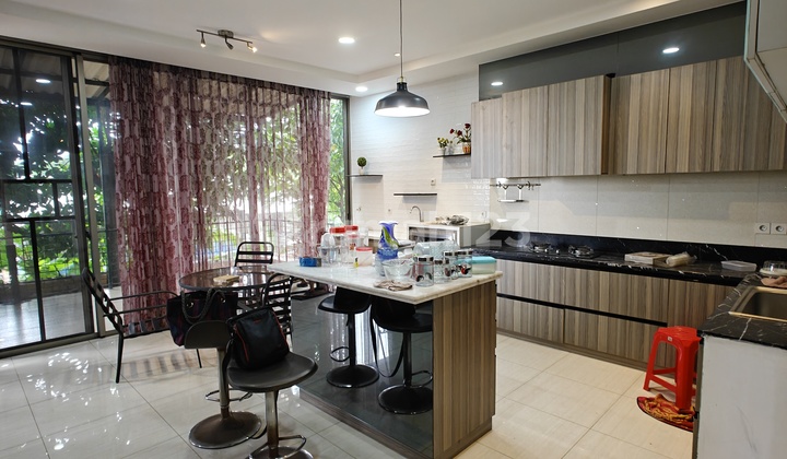 Dijual Town House Mewah Kawasan Elite Seafront Ancol 2