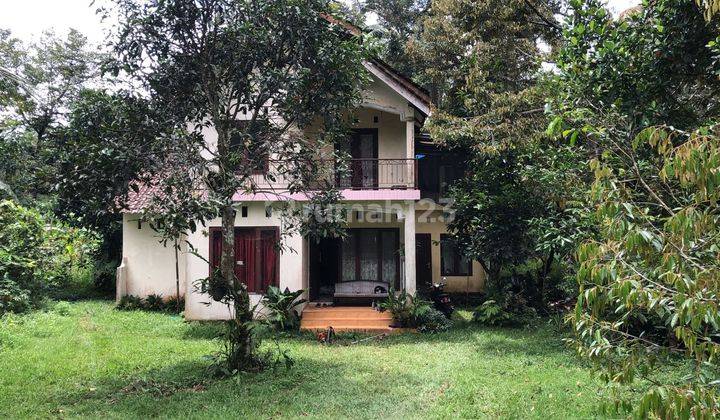 Rumah Modern Minimalis 2 lantai di Salatiga dengan Kebun Pribadi 1