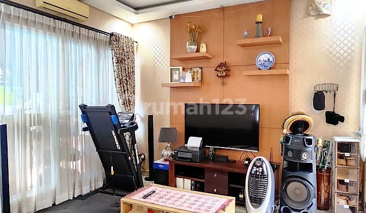Rumah 2 Lantai Fully Furnished Siap Huni di Metland Jakarta Timur