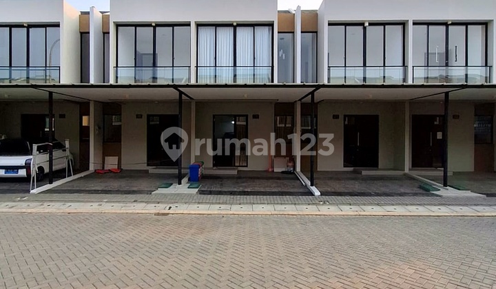 Rumah 2 Lantai Siap Huni Townhouse di Pantai Indah Kapuk
