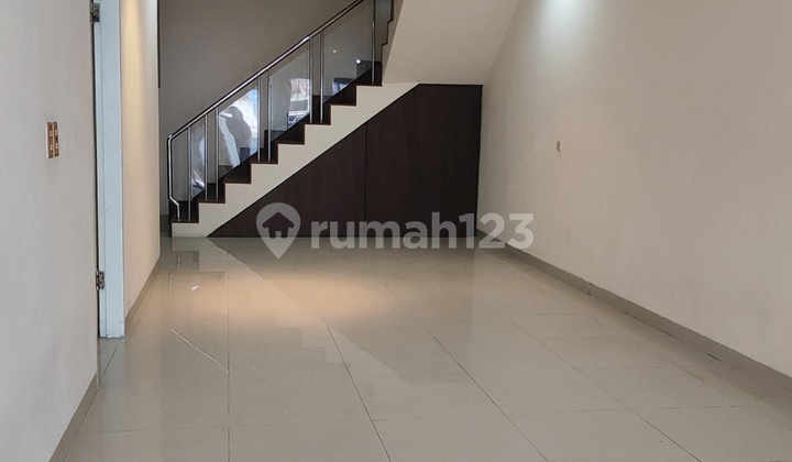 Rumah 2.5 Lantai Standard Siap Huni Di Sunter Rumah 2.5 Lantai Standard Siap Huni Di Sunter