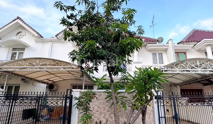 Rumah 2 Lantai Fully Furnished Siap Huni di Kelapa Gading Rumah 2 Lantai Fully Furnished Siap Huni di Kelapa Gading