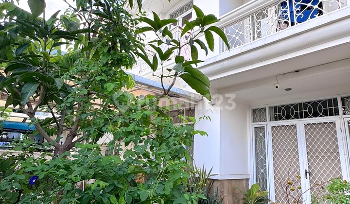 Rumah 2 Lantai Fully Furnished Siap Huni di Kelapa Gading 2