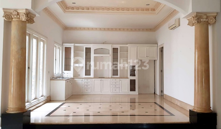 Large 2-Storey Luxury House Ready for Occupancy in Kelapa Gading 2