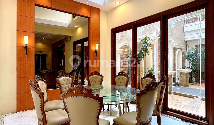 Rumah 2 Lantai Mewah Fully Furnished Siap Huni di Kelapa Gading 2