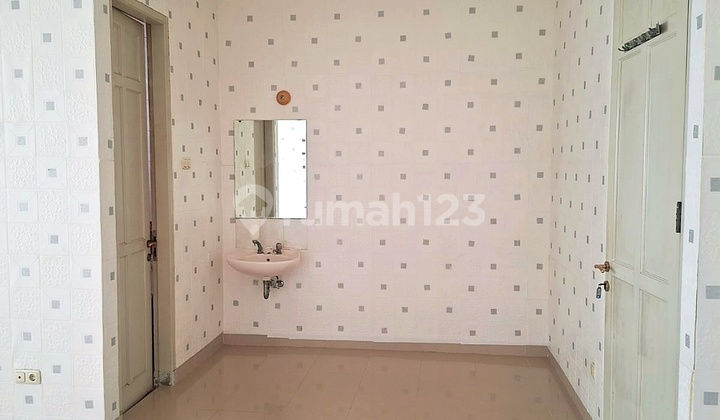 Rumah 2 Lantai Standard Siap Huni di Bgm Kelapa Gading 2