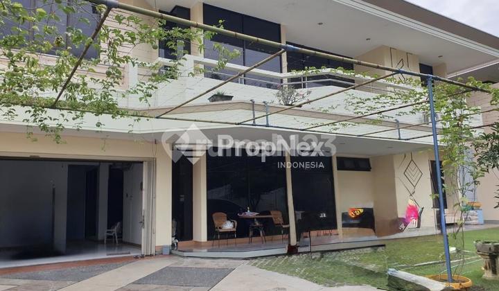 DIJUAL RUMAH RAYA SATELIT LUAS BESAR TERAWAT FULL FURNISHED