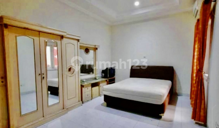 DIJUAL DISEWAKAN RUMAH TENGGILIS UTARA 2 LANTAI FURNISH DEKAT UBAYA 2