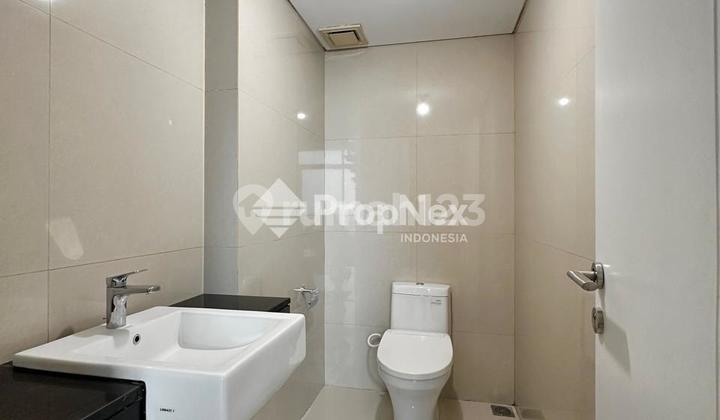 FOR SALE SKYLOFT APARTMENT CIPUTRA WORLD SURABAYA SEMI FURNISHED PREMIUM 2