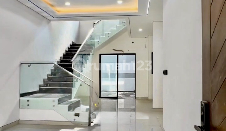 Dijual Rumah Darmo Permai Timur 2 Lantai Modern Minimalis Lebar 7M 4Kt 2