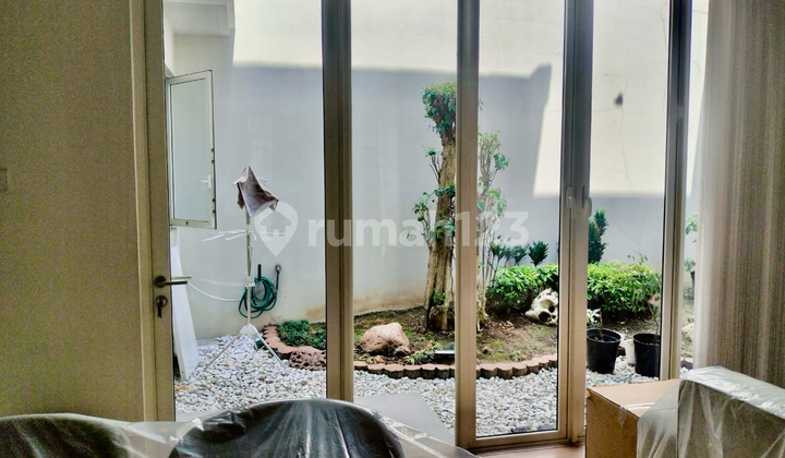 FOR RENT GRAND PAKUWON BRISBANE HOUSE 3 BEDROOMS FULLY FURNISHED MARGOMULYO FOR RENT GRAND PAKUWON BRISBANE HOUSE 3 BEDROOMS FULLY FURNISHED MARGOMULYO