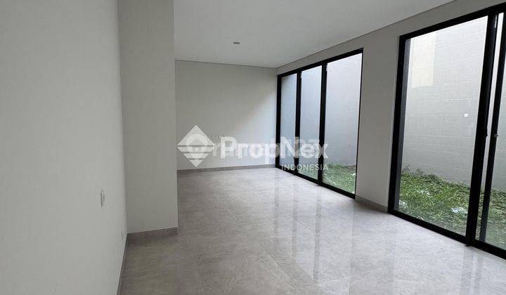 DISEWAKAN RUMAH PELICAN HILL CITRALAND SEMI FURNISH 2LT 4KT 2