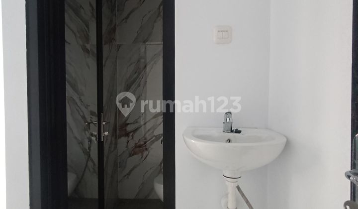 Rumah 2 Lantai Mewah Di Cimanggis Depok