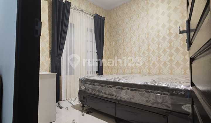 Rumah Mewah Dekat ke Gerbang Toll Cimanggis