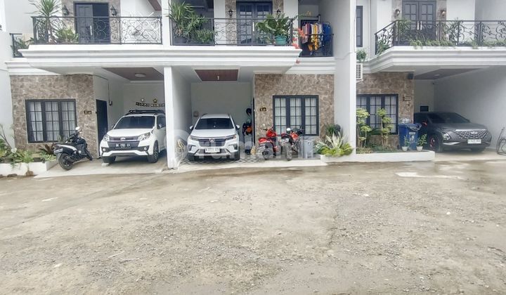 Rumah Mewah 2 Lantai Dekat Stasiun Depok