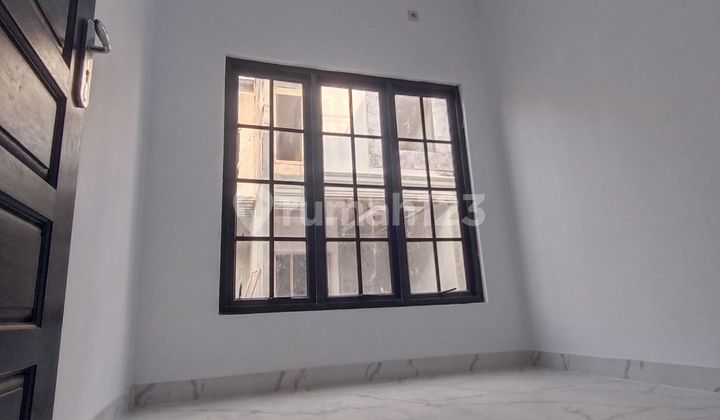 Rumah Classic Modern Dekat Toll Cimanggis