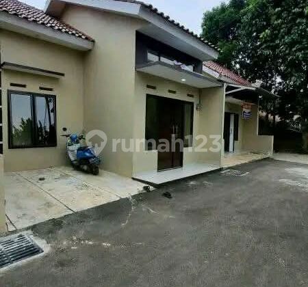 Rumah Baru Kavlingan Dekat Stasiun Pondok Rajeg Cibinong