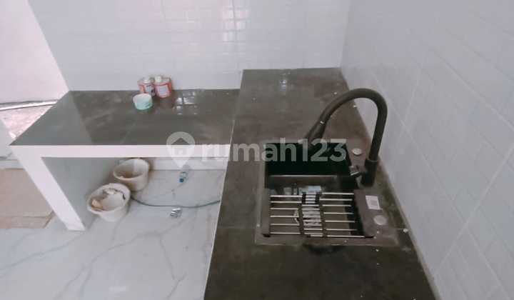 Rumah Mewah 2 Lantai Dekat Stasiun Depok Rumah Mewah 2 Lantai Dekat Stasiun Depok