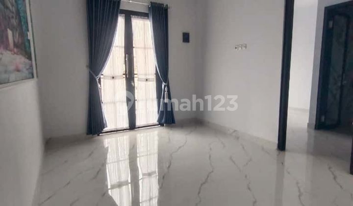 Rumah Mewah Dekat ke Jalan Margonda Raya 2