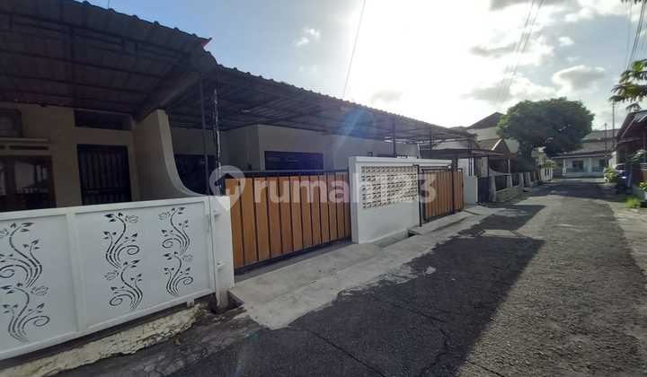 Disewakan Rumah Furnish Lokasi Dalam Perumahan Dekat Kawasan Bisnis - Jalan Kaliurang Depok Sleman 2