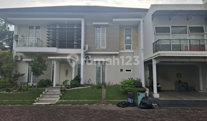 Rumah Mewah Dengan Kolam Renang Di Perumahan Premium Green Hills Residence Ngaglik Sleman