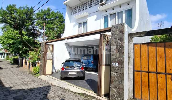 Rumah 2 Lantai Lokasi Strategis dekat Kawasan Bisnis Jalan Godean Rumah 2 Lantai Lokasi Strategis dekat Kawasan Bisnis Jalan Godean