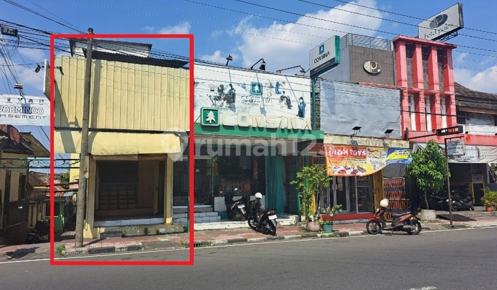 FOR RENT SHOPHOUSE - PREMIUM LOCATION ON MATARAM STREET, BUSINESS & COMMERCIAL CENTER