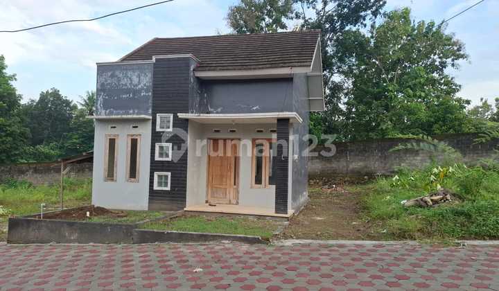 Rumah Tinggal Minimalis Lokasi di Daerah Argorejo Sedayu Bantul Rumah Tinggal Minimalis Lokasi di Daerah Argorejo Sedayu Bantul