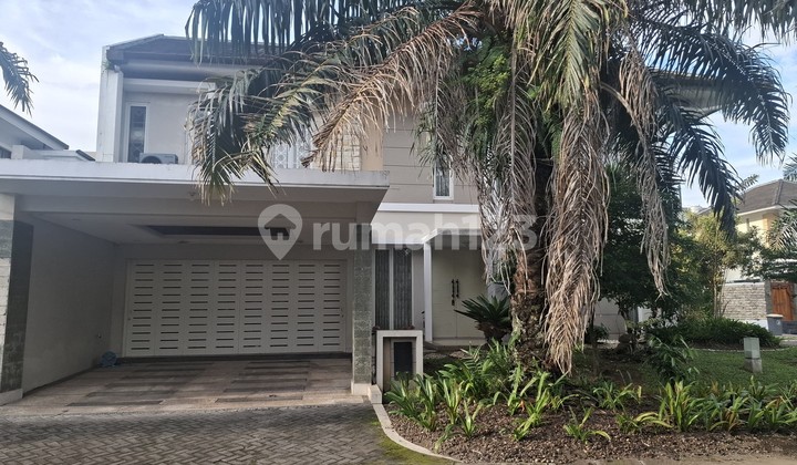 Luxury House With Swimming Pool In Premium Housing Green Hills Residence Ngaglik Sleman 2