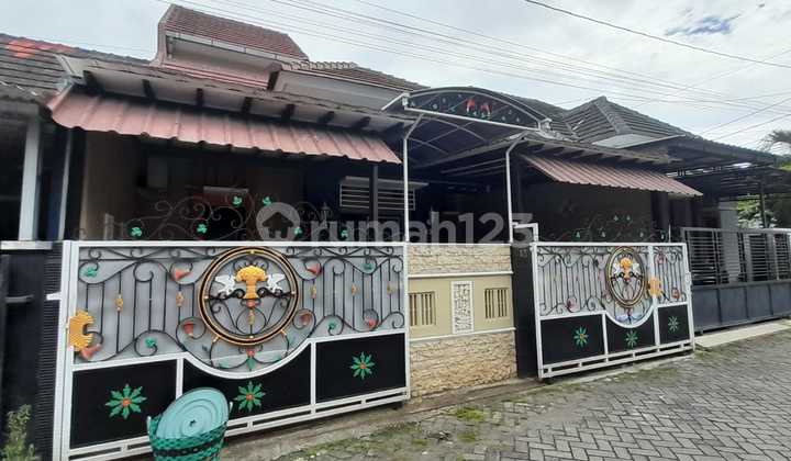 Rumah 2 Lantai Lokasi Strategis di Daerah Jambon - Kricak Tegal Rejo Yogyakarta Rumah 2 Lantai Lokasi Strategis di Daerah Jambon - Kricak Tegal Rejo Yogyakarta