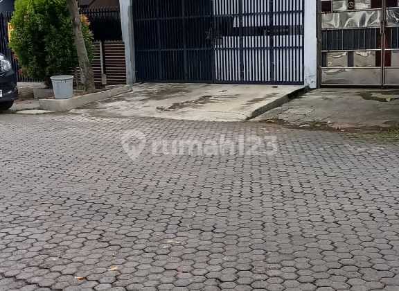 Rumah Semi Furnished Siap Huni di Taman Royal 1