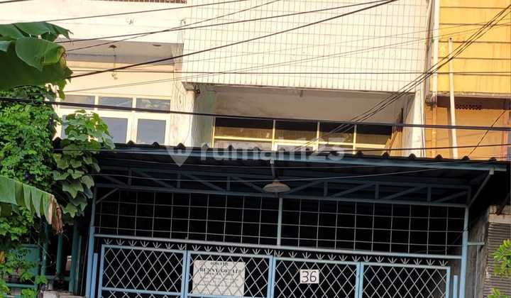 Luxury House in a Strategic Location in Pejagalan 1