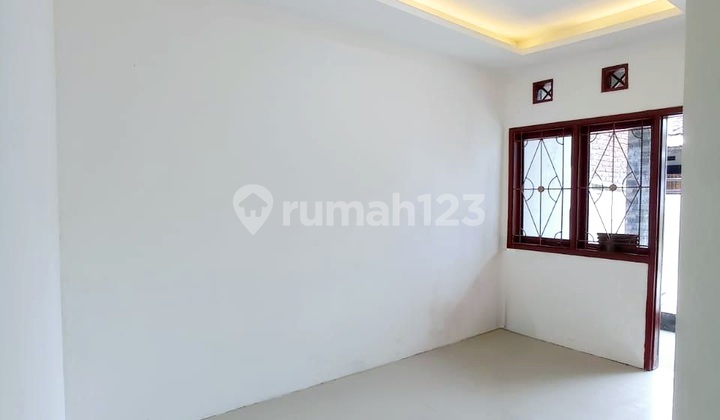 Rumah Minimalis Lokasi Strategis Di Taman Cibaduyut Indah Bandung Rumah Minimalis Lokasi Strategis Di Taman Cibaduyut Indah Bandung