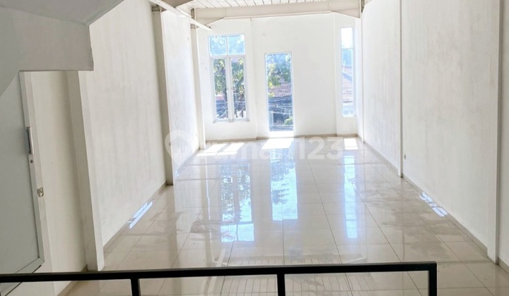Ruko 3,5 Lantai Siap Pakai Mainroad Buah Batu Bandung