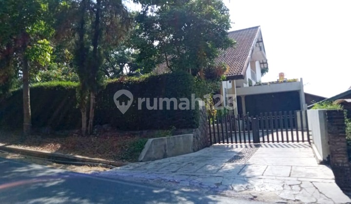 Jarang Ada Rumah Estetik 2 Lantai View Bandung Lokasi Strategis Sebelah Lapangan Golf Dago Di Sayap Dago Bandung Cocok Untuk Cafe, Guest House, Hunian, Kantor Atau Investasi 2