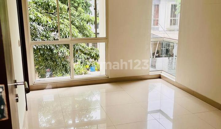 House For Sale: Cluster Royal Blossom The Green BSD City 2