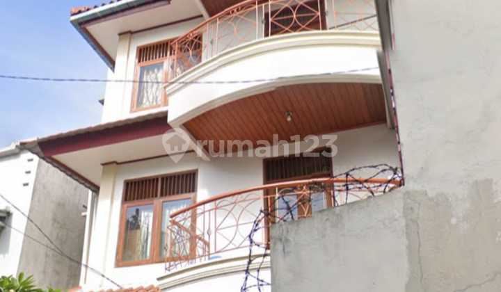 Dijual Kos 3 Lantai ada 53 + 4 kamar Di Margonda Raya Depok Dijual Kos 3 Lantai ada 53 + 4 kamar Di Margonda Raya Depok