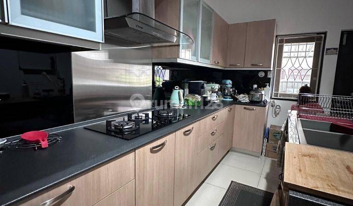 Dijual Rumah  Cantik Bangett di Sevilla  ( Hook)  1